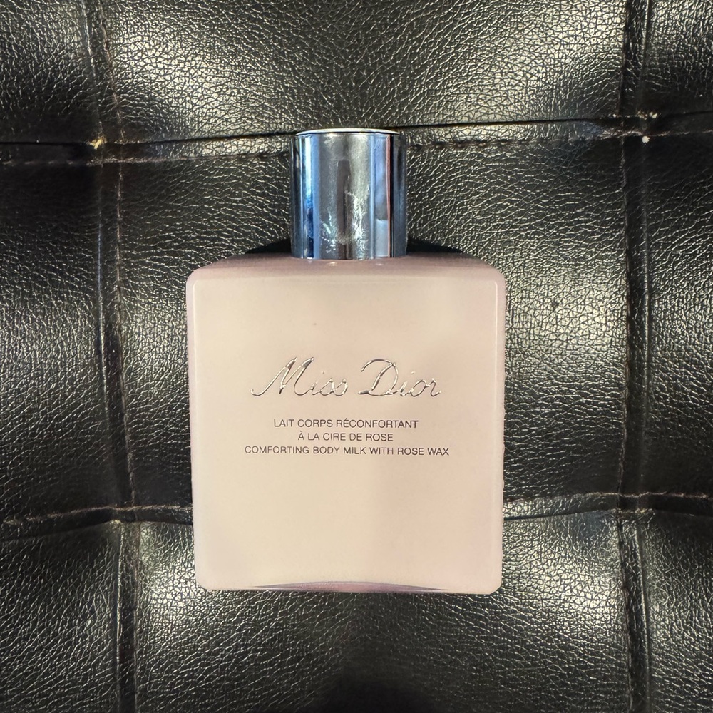 HALF FULL MISS DIOR COMFORTING BODY MILK WITH ROSE WAX
